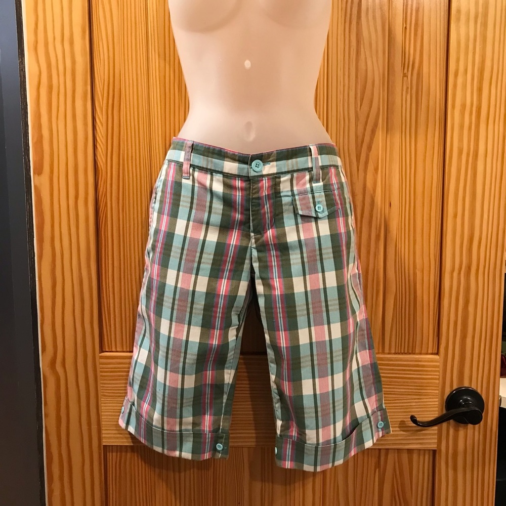 Volcom women's plaid shorts